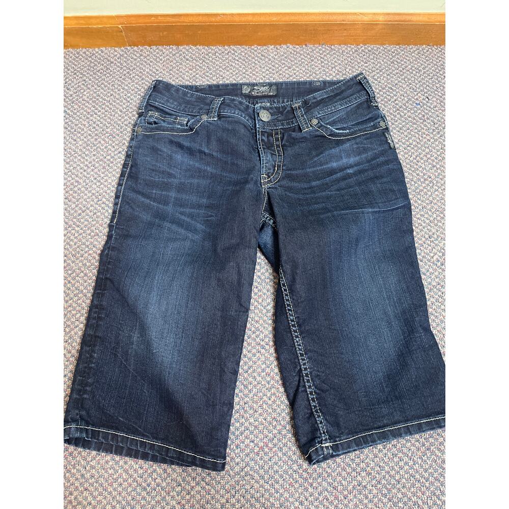 Silver Suki Rose Surplus Dark Wash Bermuda Short size 31